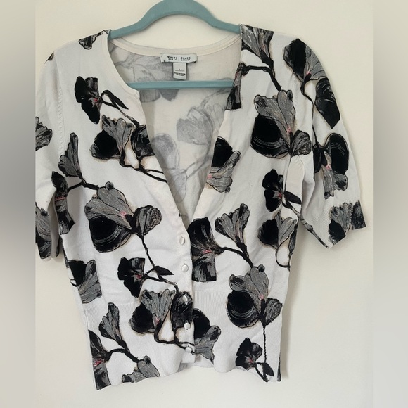 Cardigan - Picture 2 of 5